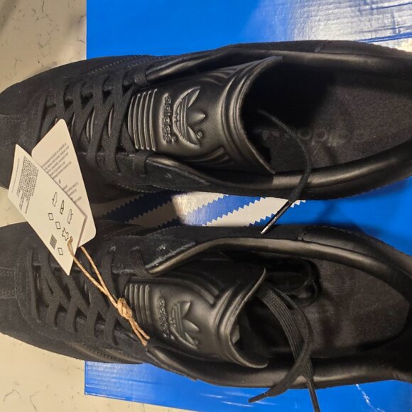 adidas Originals Gazelle Triple Black CQ2809 Men’s US Size 10 Shoes Trainers NEW - Picture 9 of 11